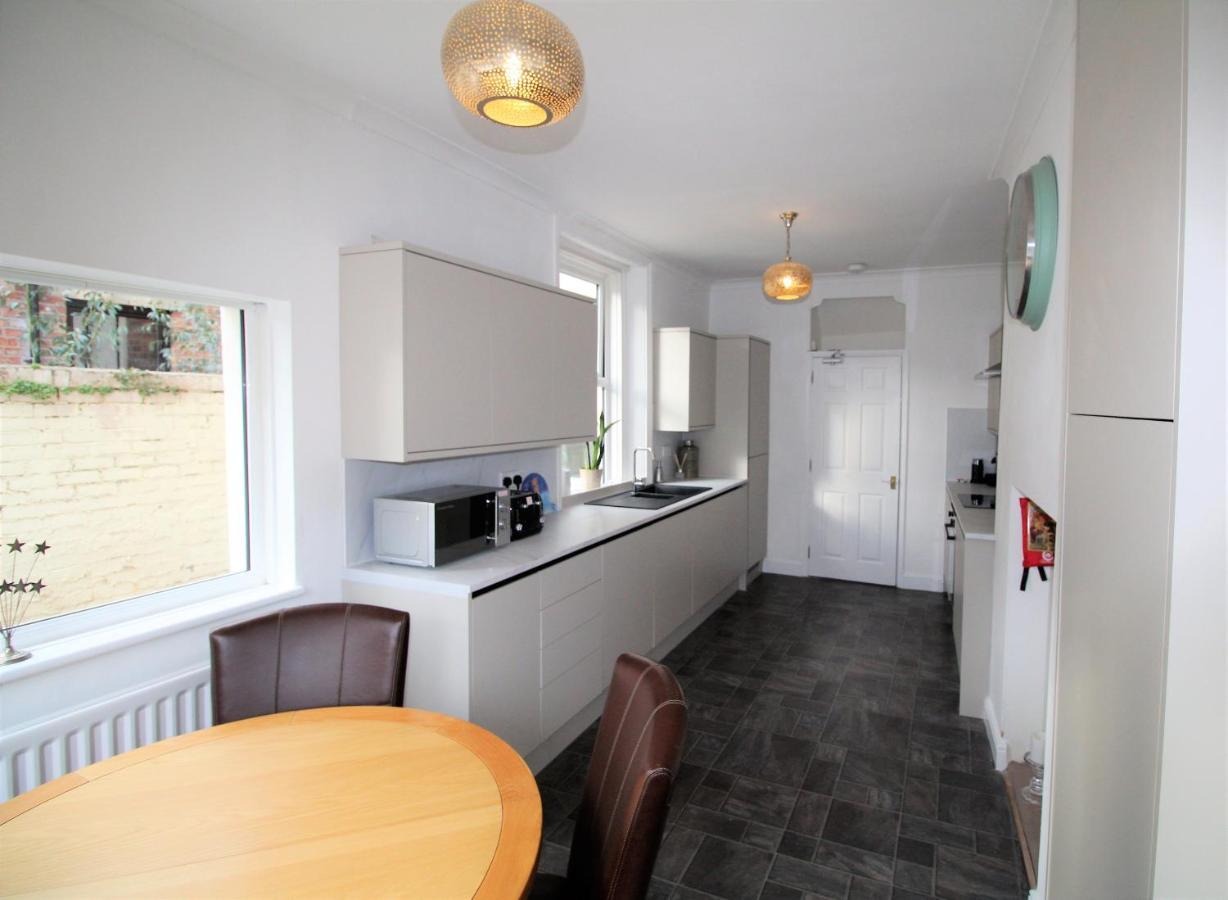 Newcastle - Heaton - Great Customer Feedback - 5 Large Bedrooms - Period Property - Refurbished Throughout Eksteriør bilde